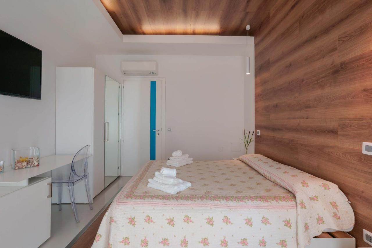 קליארי Petrarca Venti Rooms - Eja Sardinia מראה חיצוני תמונה