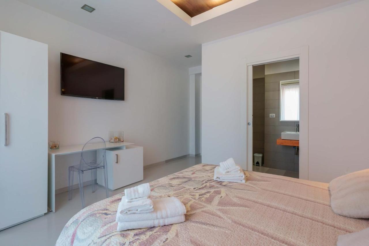 קליארי Petrarca Venti Rooms - Eja Sardinia מראה חיצוני תמונה