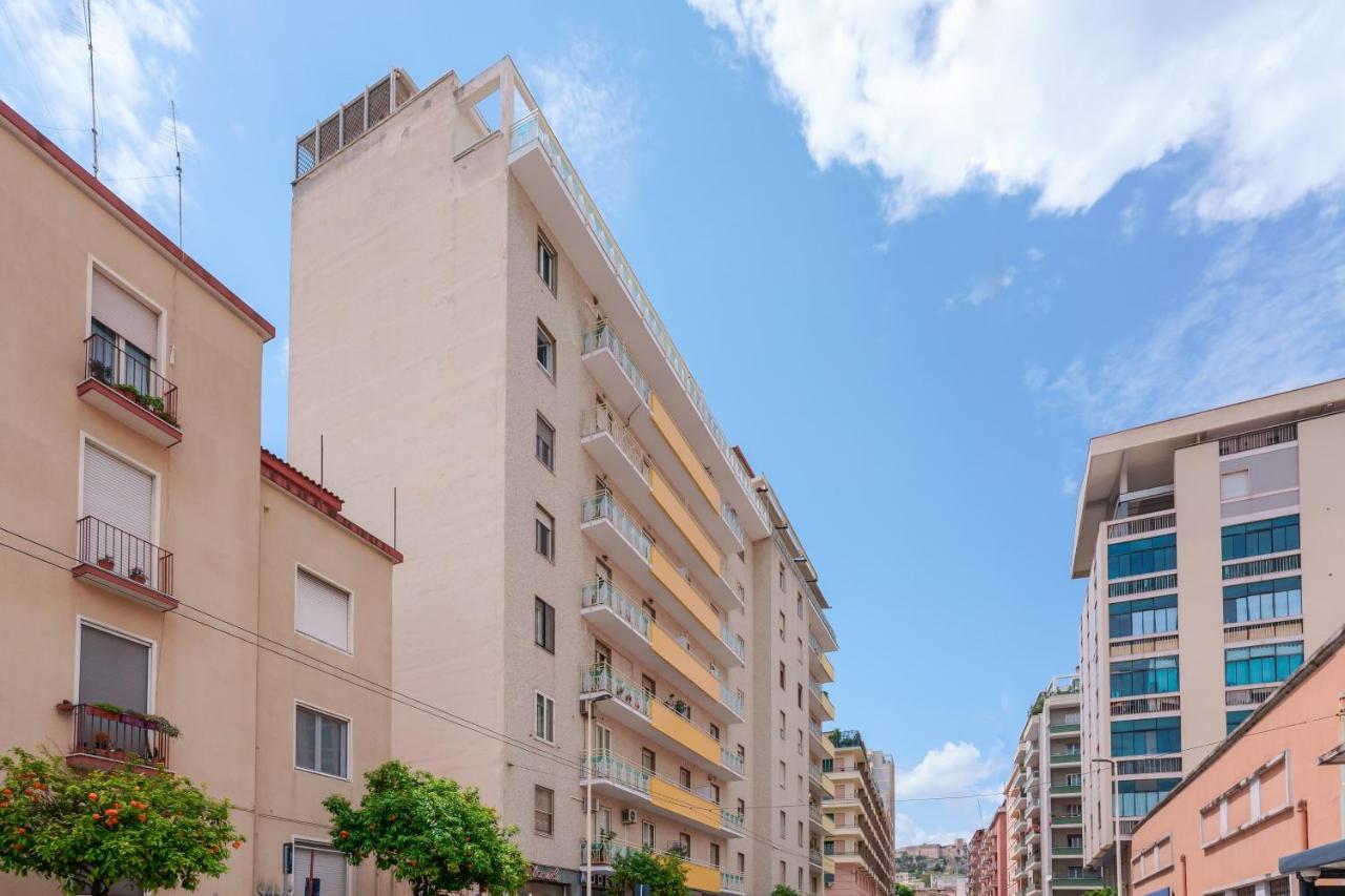 קליארי Petrarca Venti Rooms - Eja Sardinia מראה חיצוני תמונה
